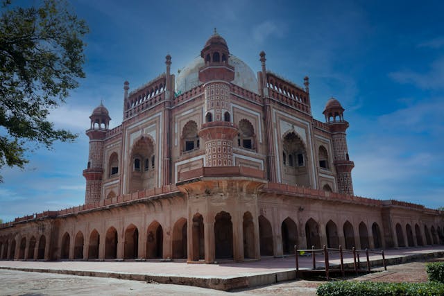  Humayu's Tomb